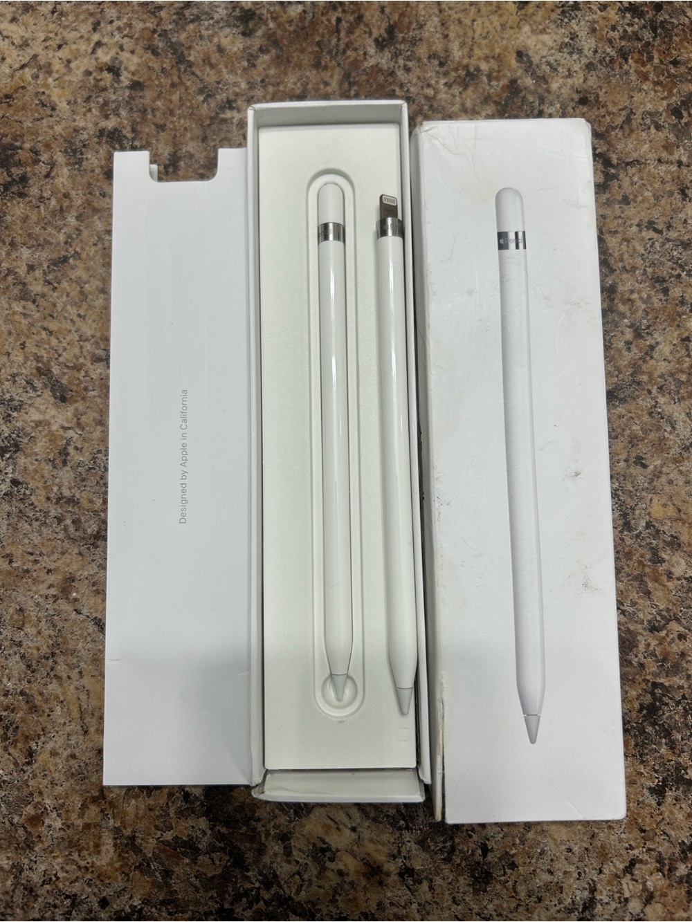 Apple Pencil (White) - Lightning Connector